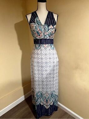 Alya Paisley-Accent Maxi Dress in Navy and Teal